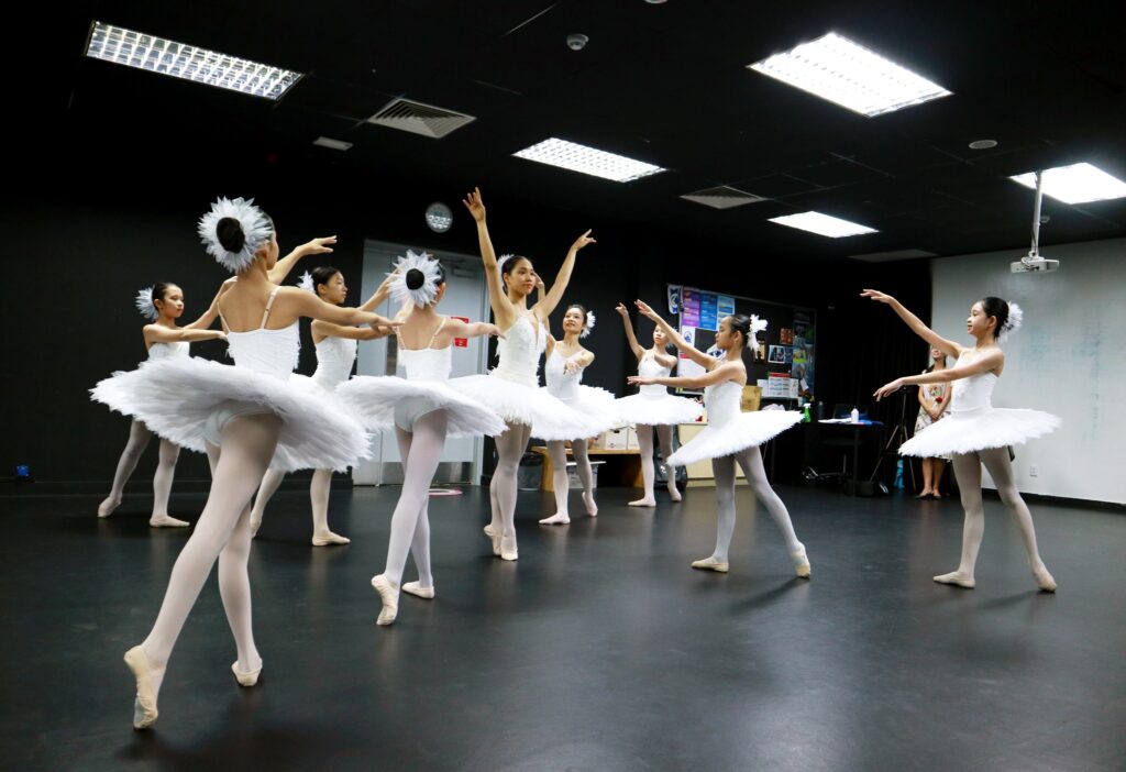 Tiết mục Waltz of Snowflakes