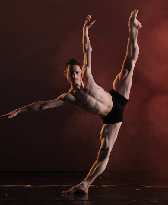 SERGEY KHEYLIK ballet artist